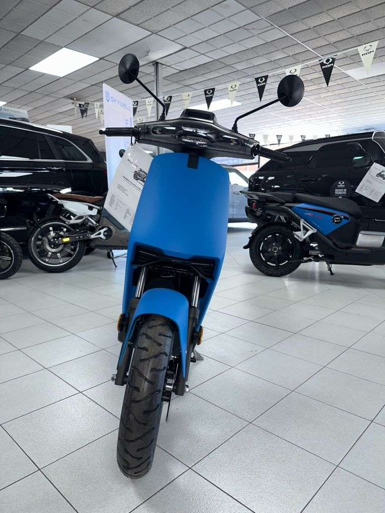 null VMOTO SUPER SOCO CUX null VMOTO SUPER SOCO CUX