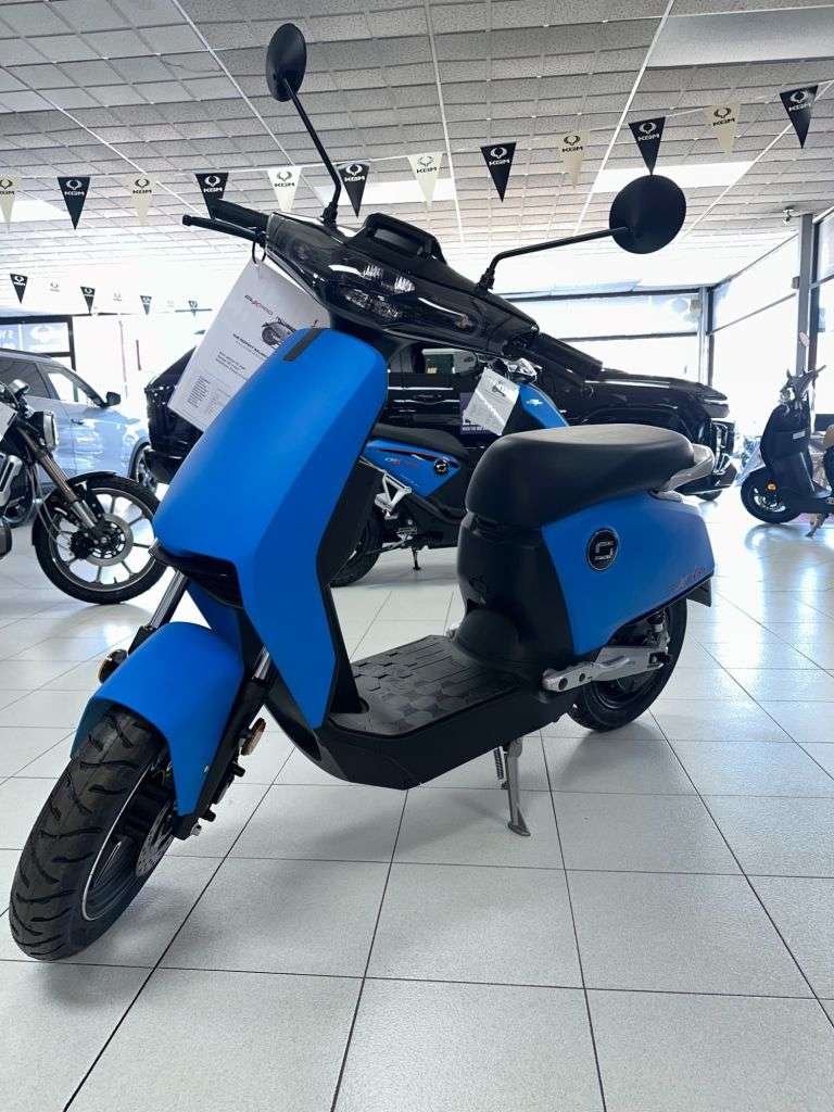 null VMOTO SUPER SOCO CUX null VMOTO SUPER SOCO CUX