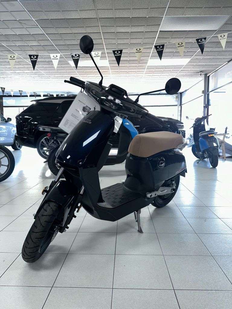 null VMOTO SUPER SOCO CUX null VMOTO SUPER SOCO CUX