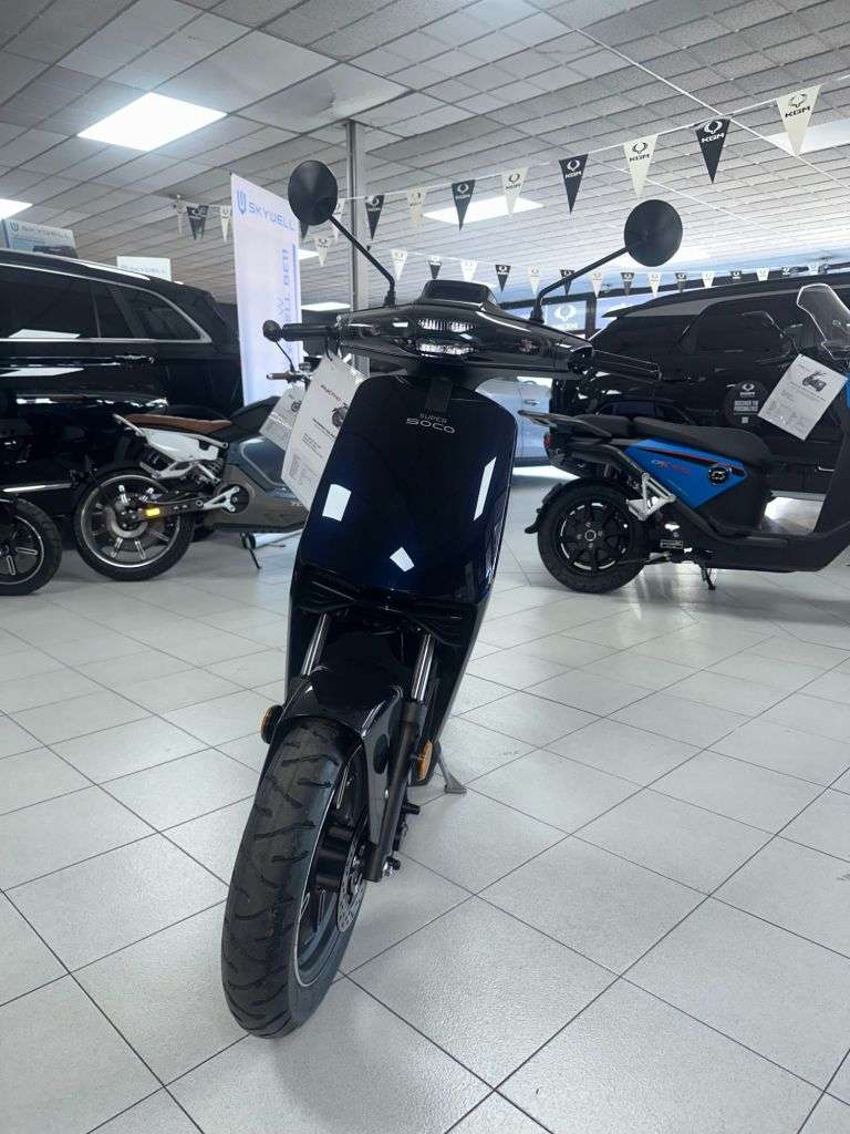 null VMOTO SUPER SOCO CUX null VMOTO SUPER SOCO CUX