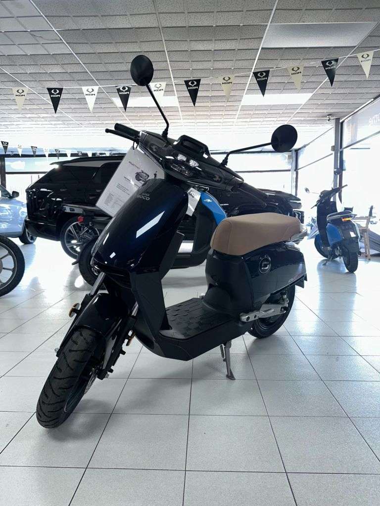 null VMOTO SUPER SOCO CUX null VMOTO SUPER SOCO CUX