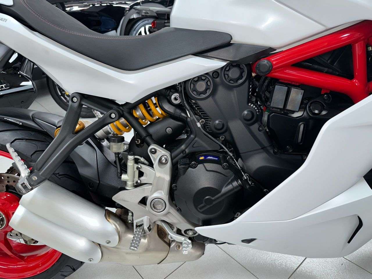 2019 DUCATI SUPERSPORT S 2019 DUCATI SUPERSPORT S