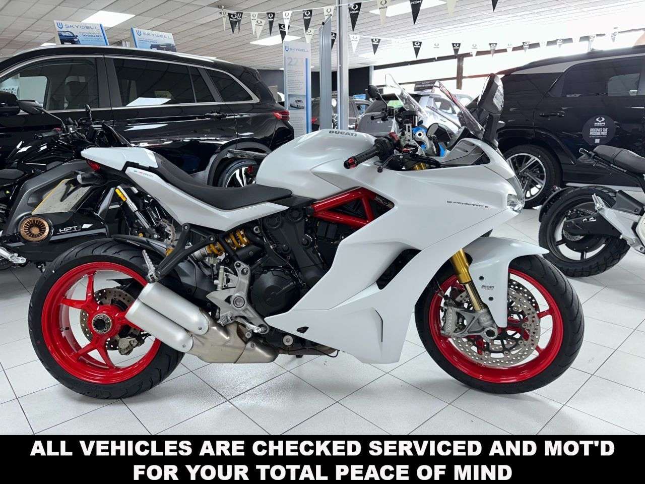 2019 DUCATI SUPERSPORT S 2019 DUCATI SUPERSPORT S