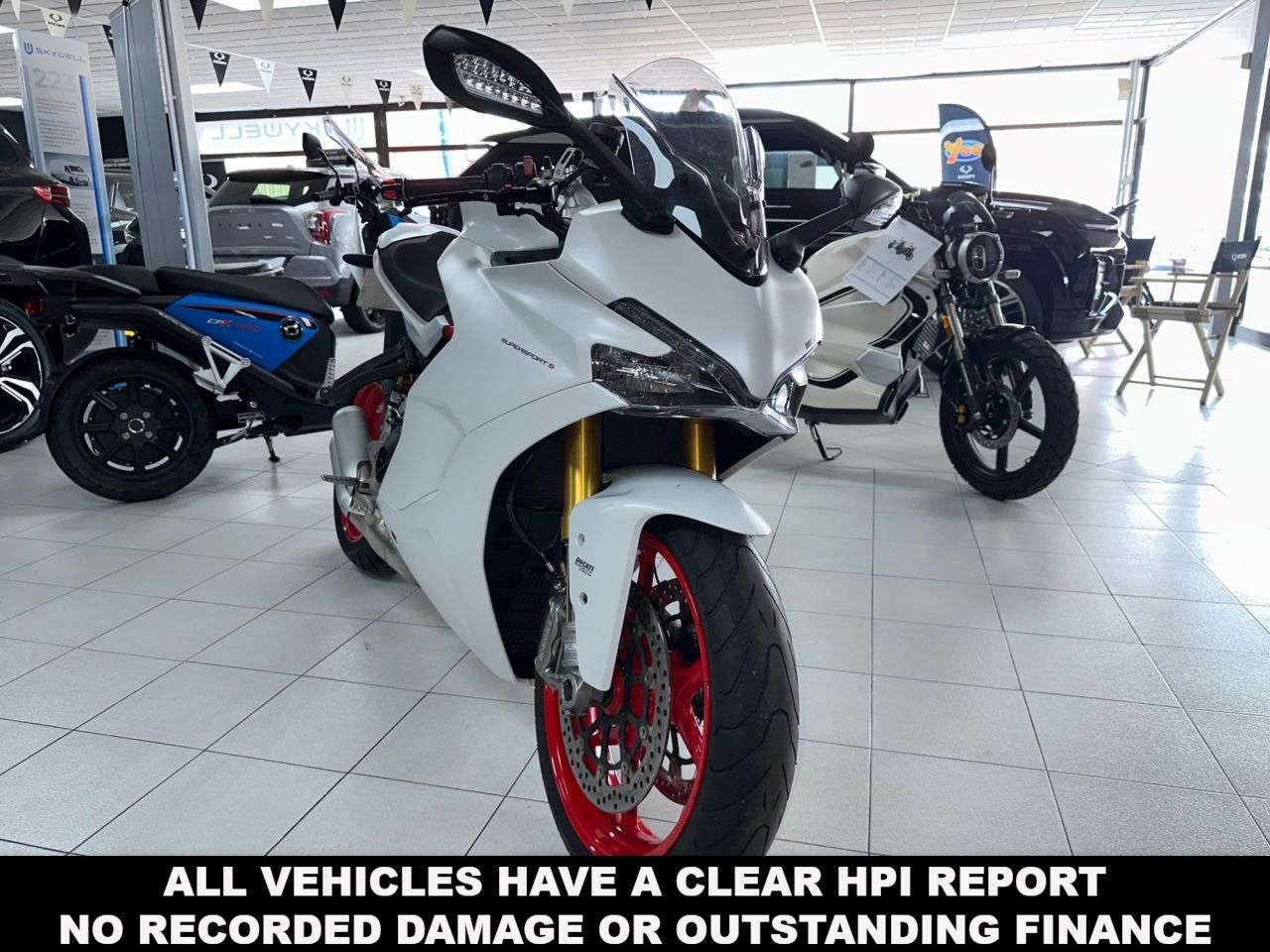 2019 DUCATI SUPERSPORT S 2019 DUCATI SUPERSPORT S
