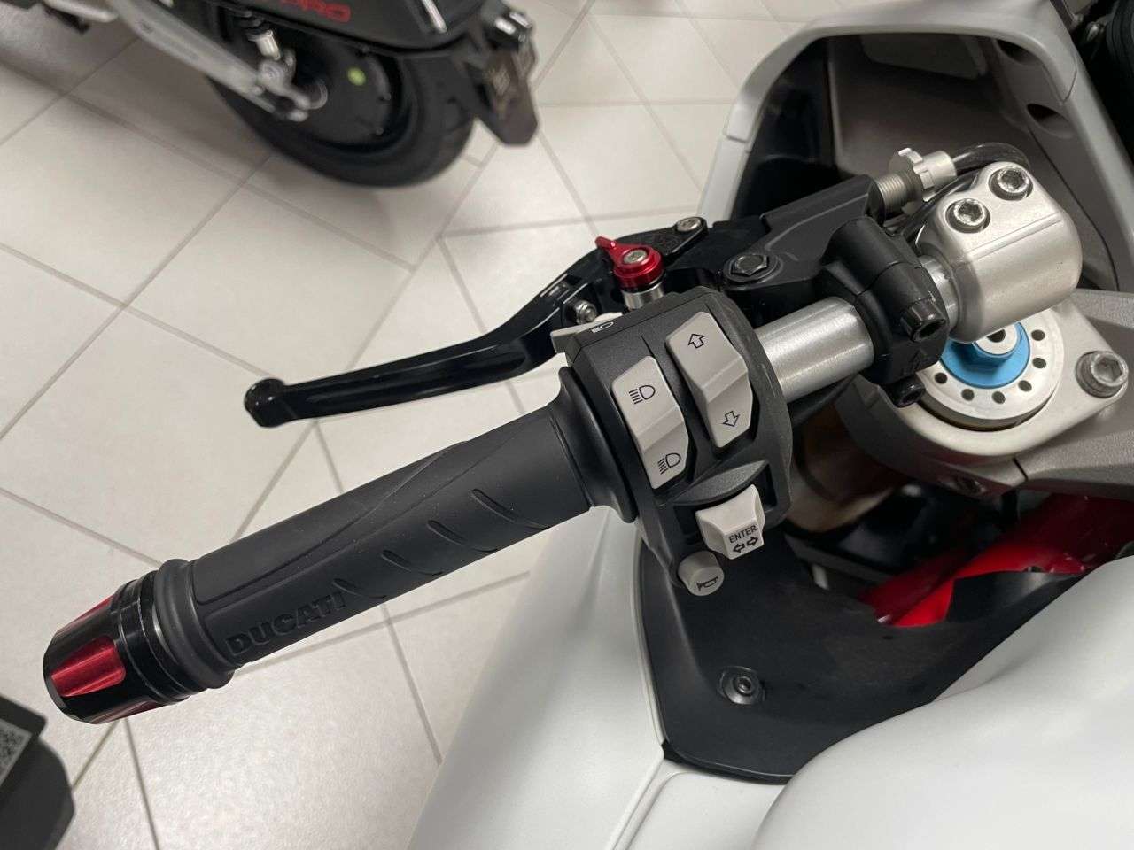 2019 DUCATI SUPERSPORT S 2019 DUCATI SUPERSPORT S