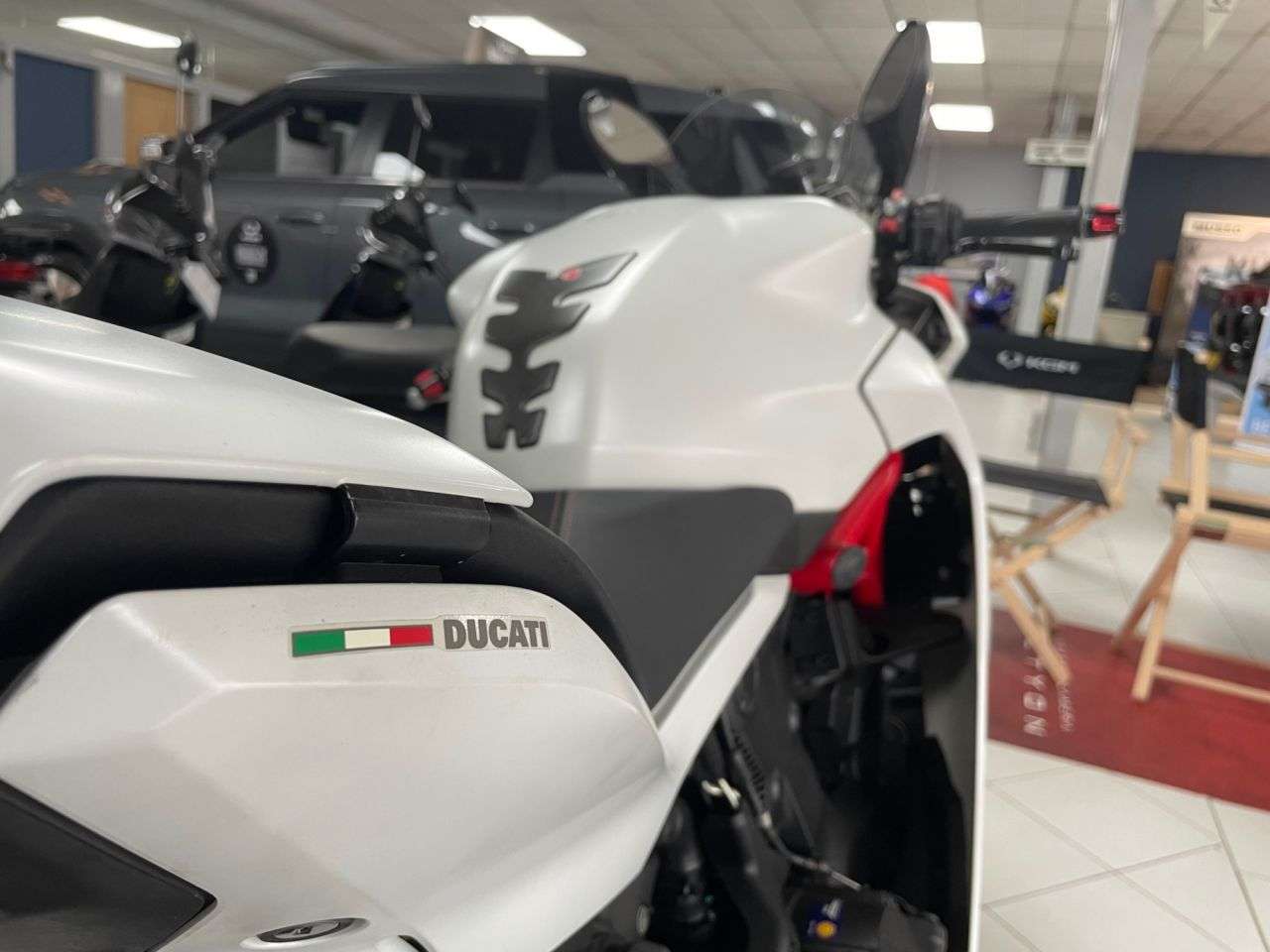 2019 DUCATI SUPERSPORT S 2019 DUCATI SUPERSPORT S