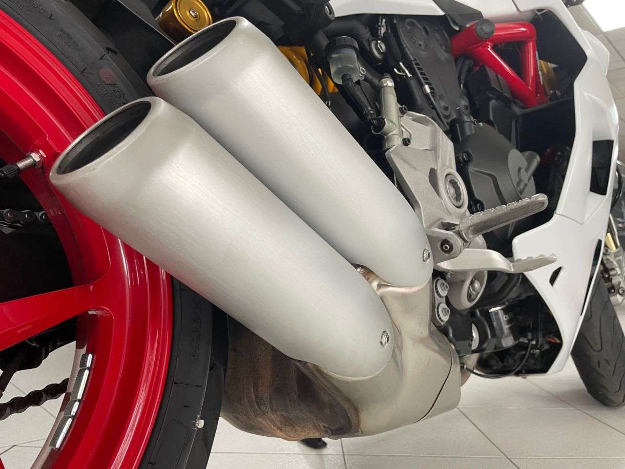 2019 DUCATI SUPERSPORT S 2019 DUCATI SUPERSPORT S