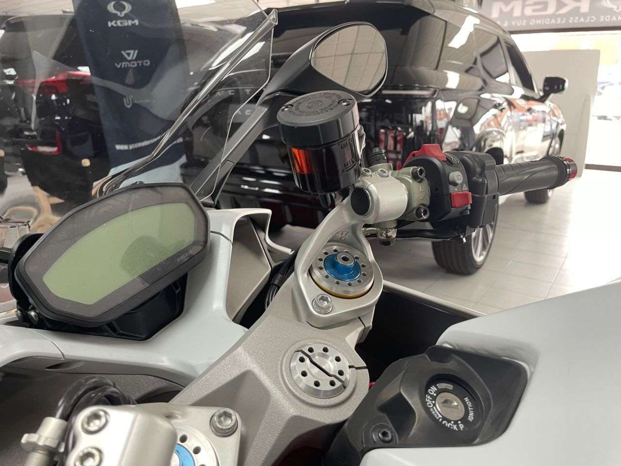 2019 DUCATI SUPERSPORT S 2019 DUCATI SUPERSPORT S