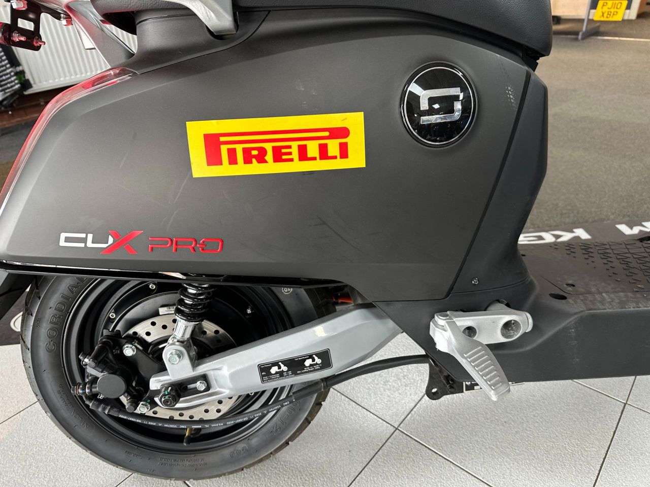 2025 VMOTO CUX 2025 VMOTO CUX