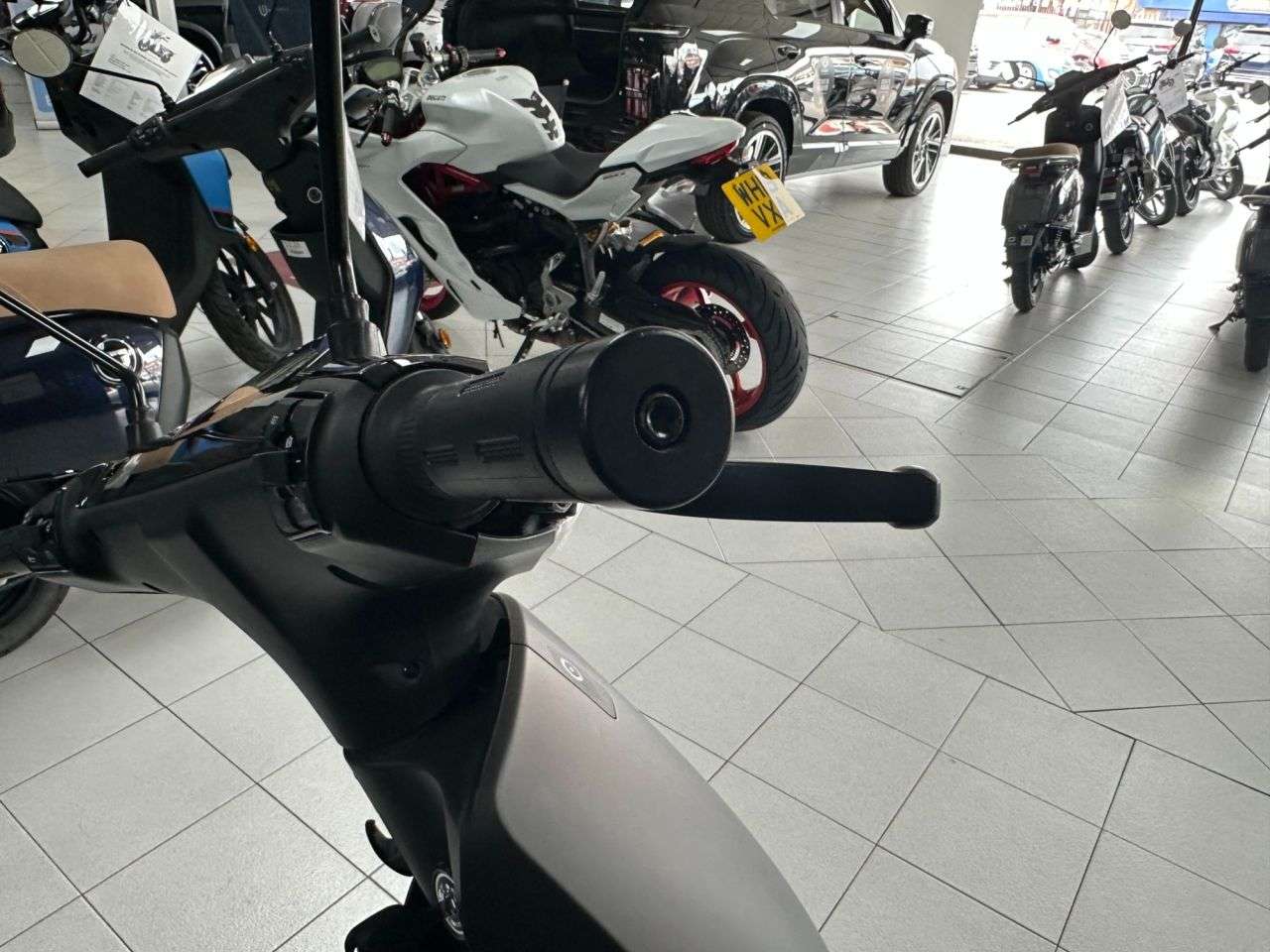 2025 VMOTO CUX 2025 VMOTO CUX