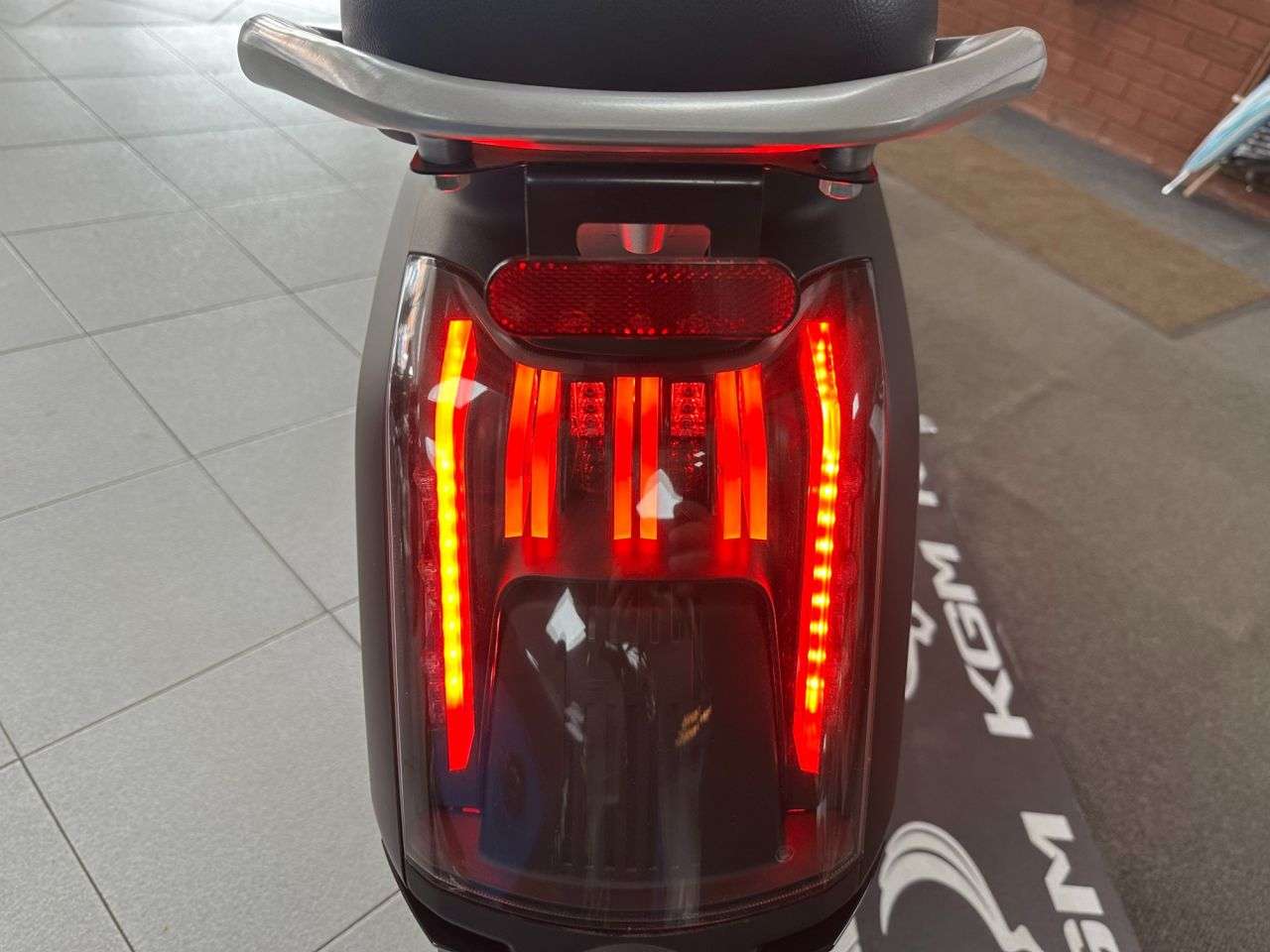 2025 VMOTO CUX 2025 VMOTO CUX