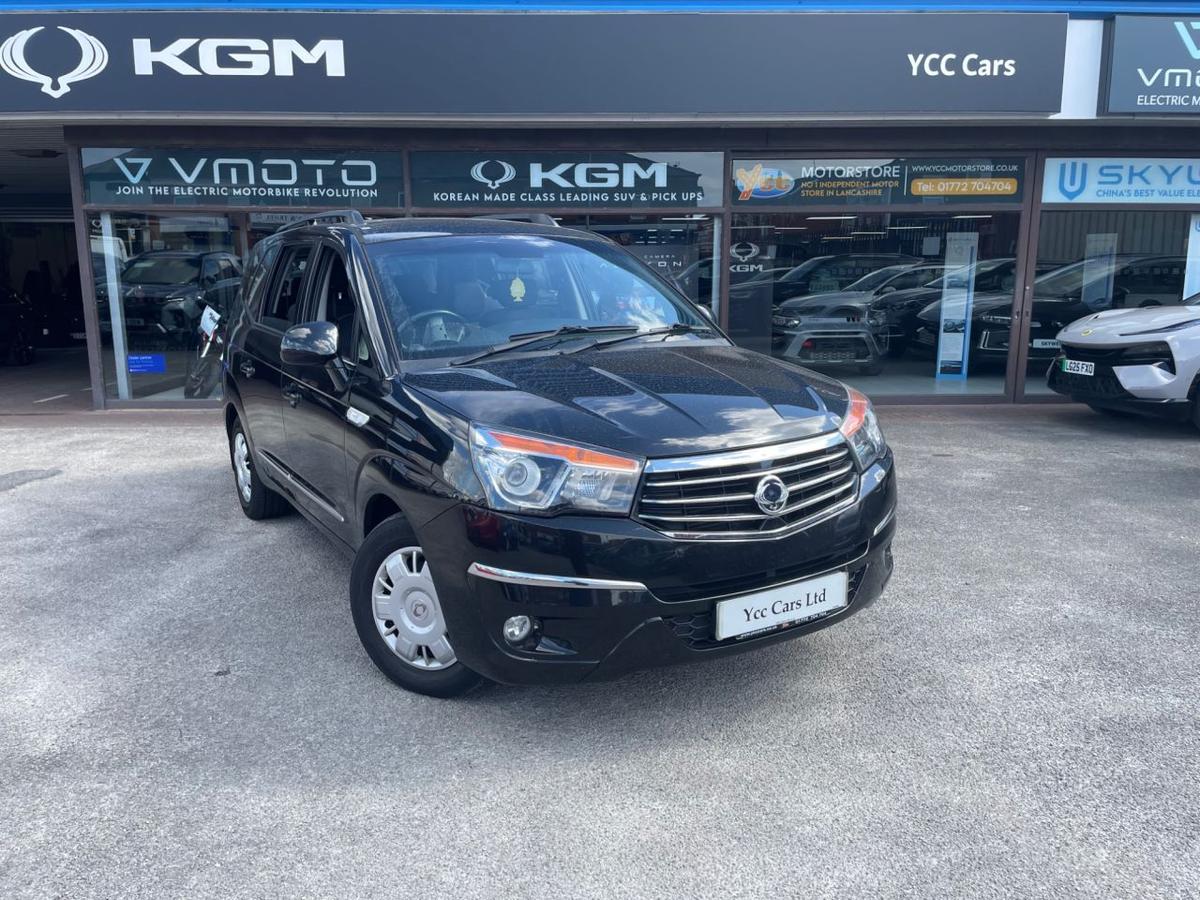 Check out this Ssangyong Turismo 2017 Diesel Manual