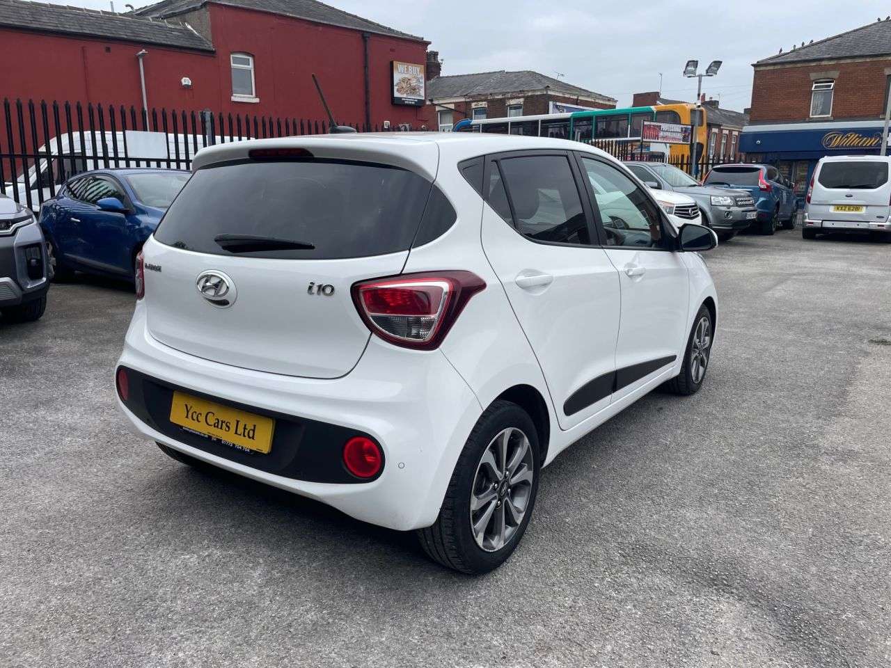 2017 HYUNDAI I10 2017 HYUNDAI I10