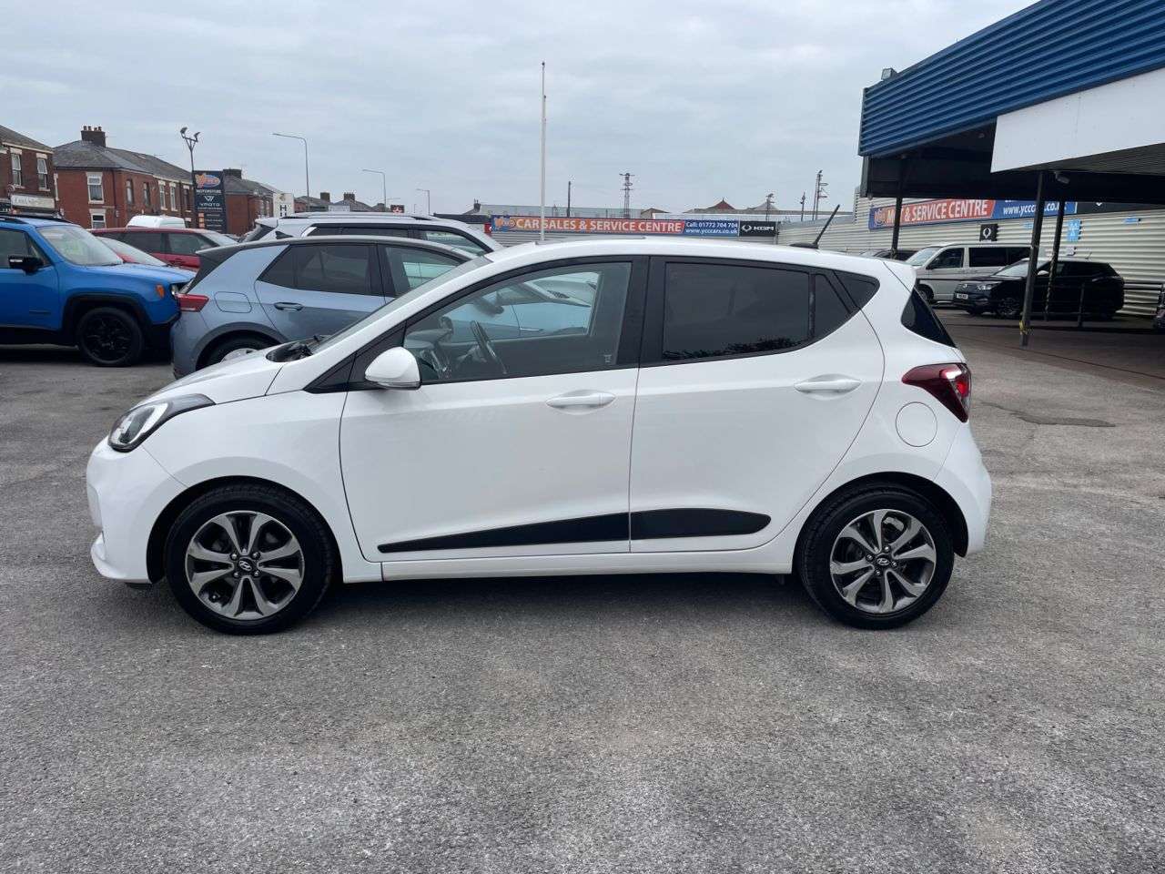 2017 HYUNDAI I10 2017 HYUNDAI I10