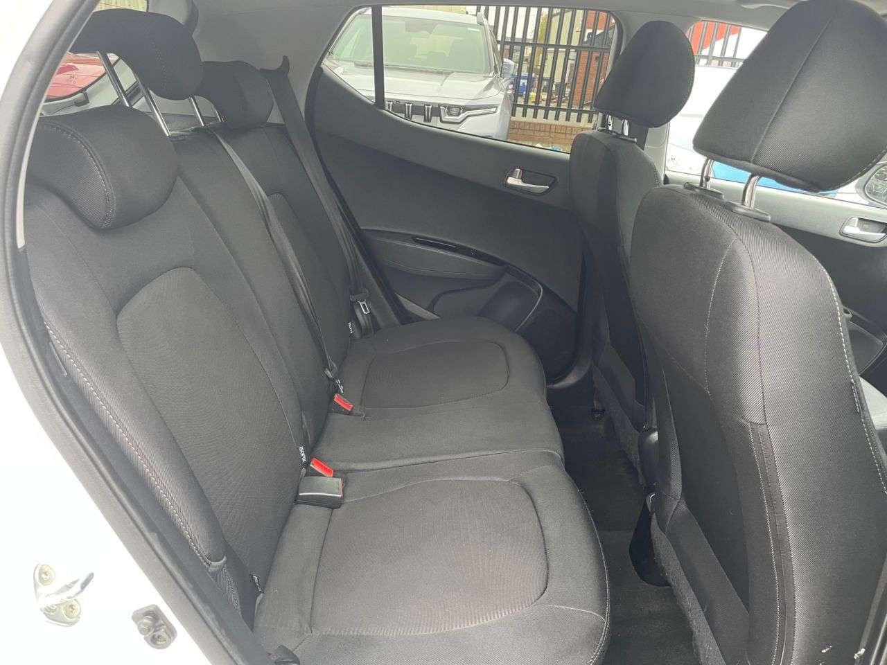 2017 HYUNDAI I10 2017 HYUNDAI I10