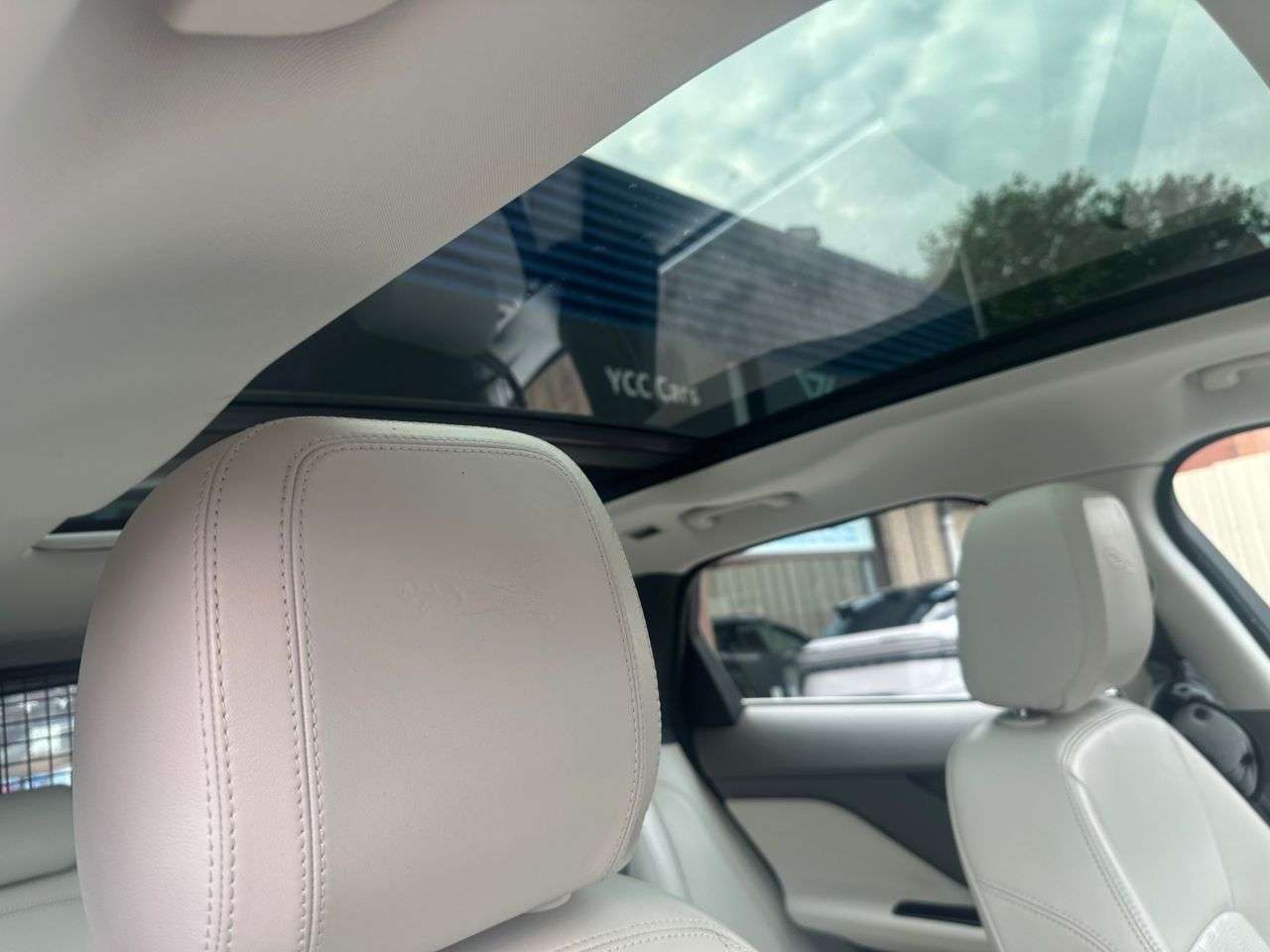 2018 JAGUAR F-PACE 2018 JAGUAR F-PACE