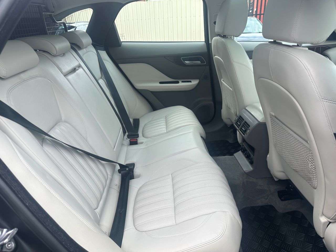 2018 JAGUAR F-PACE 2018 JAGUAR F-PACE