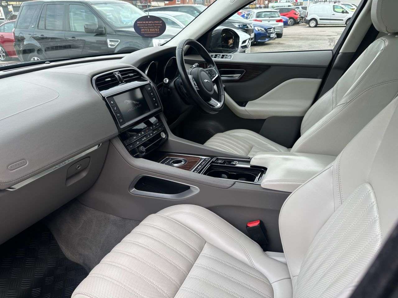 2018 JAGUAR F-PACE 2018 JAGUAR F-PACE