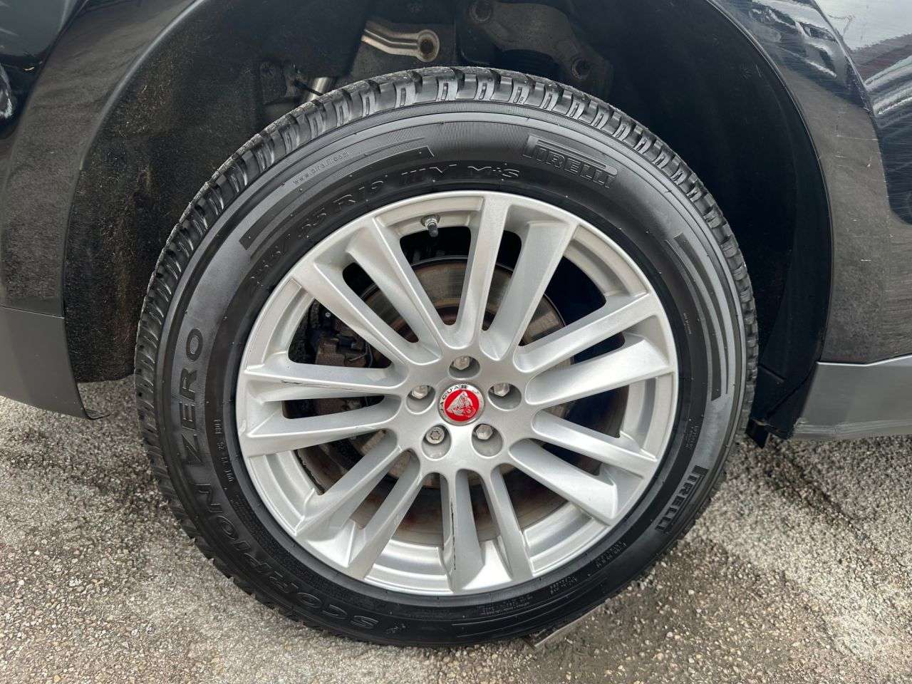 2018 JAGUAR F-PACE 2018 JAGUAR F-PACE