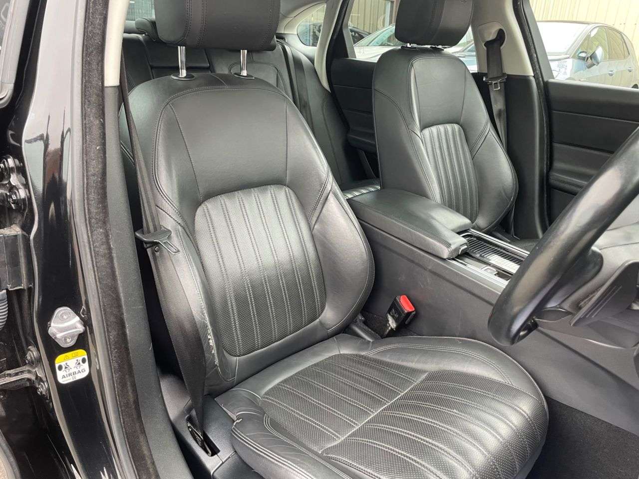 2017 JAGUAR XF 2017 JAGUAR XF