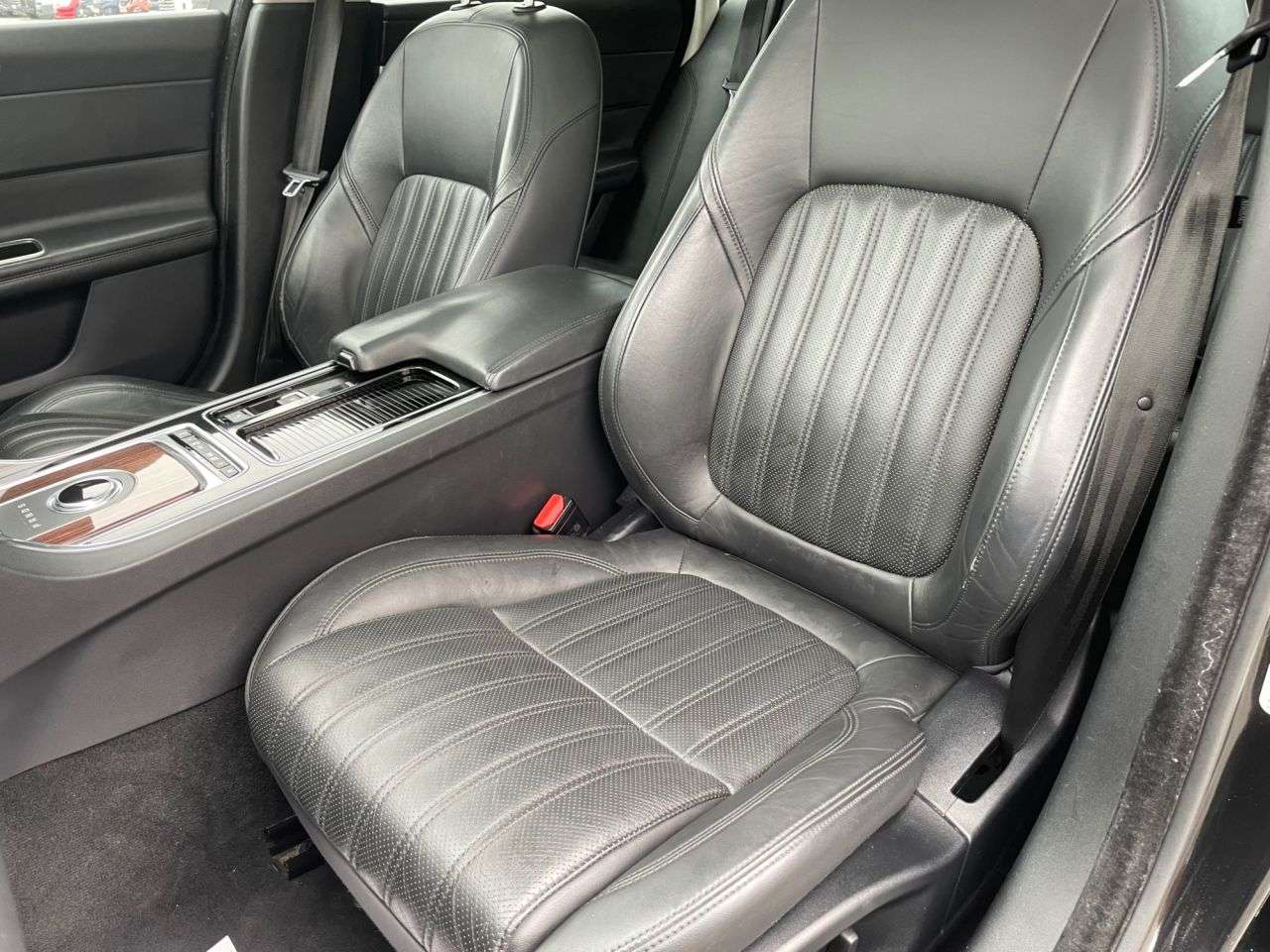 2017 JAGUAR XF 2017 JAGUAR XF