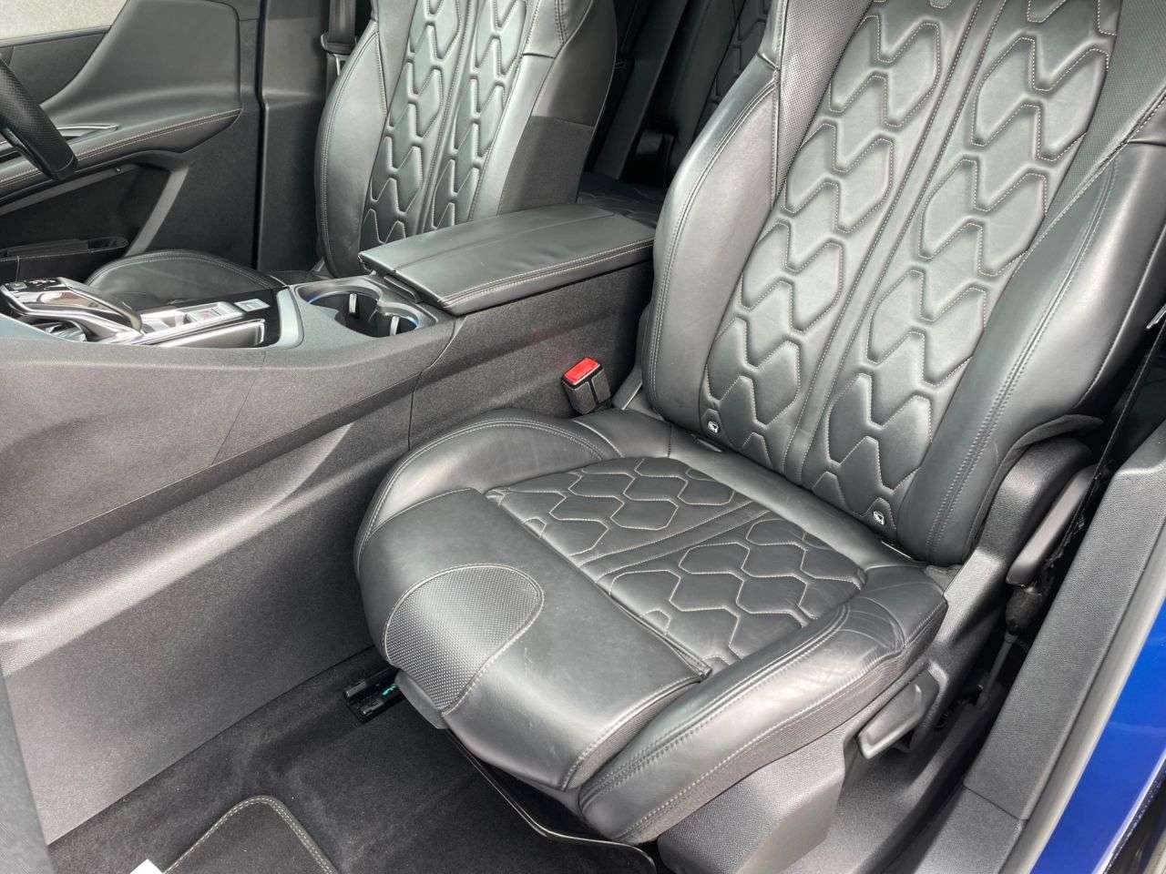 2018 PEUGEOT 3008 2018 PEUGEOT 3008