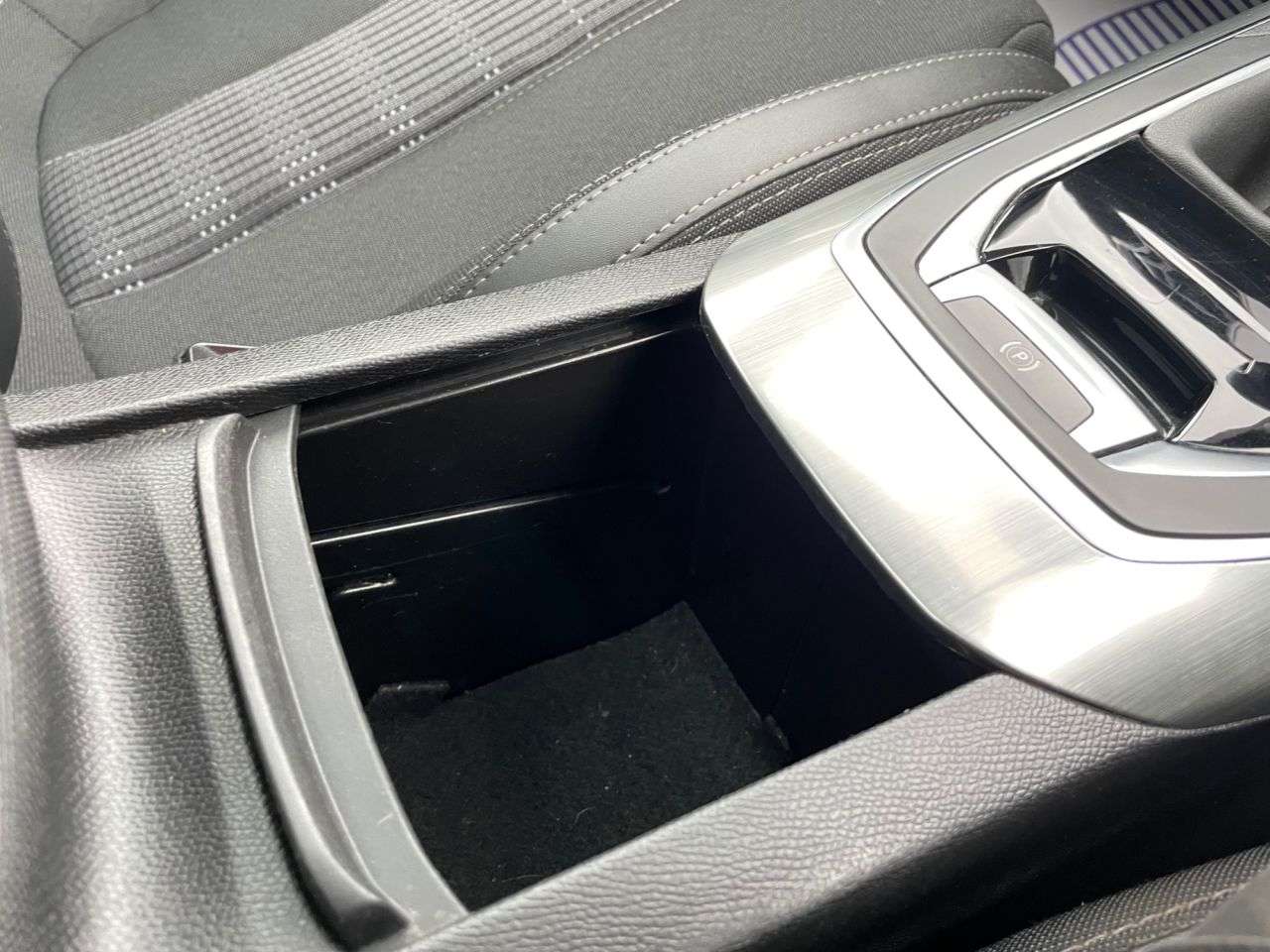 2018 PEUGEOT 308 2018 PEUGEOT 308