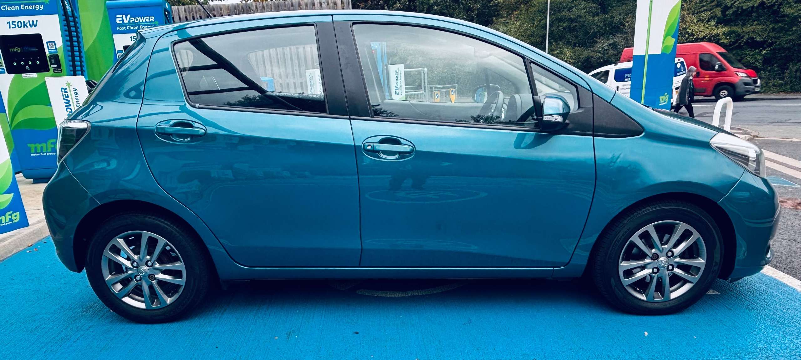 2014 TOYOTA YARIS 2014 TOYOTA YARIS