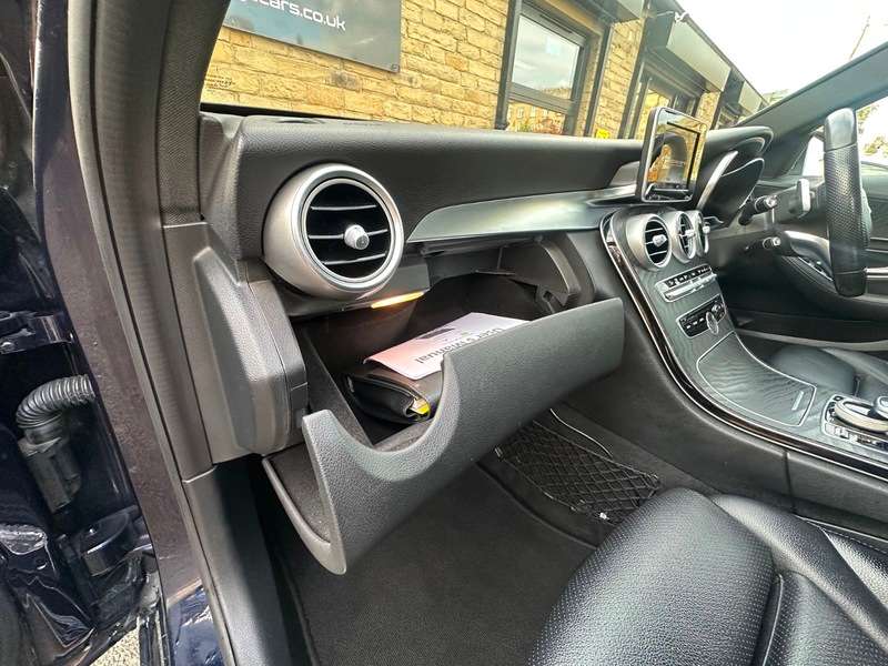 2017 MERCEDES C CLASS 2017 MERCEDES C CLASS