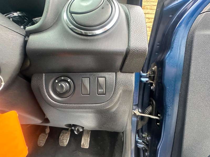 2015 DACIA SANDERO 2015 DACIA SANDERO