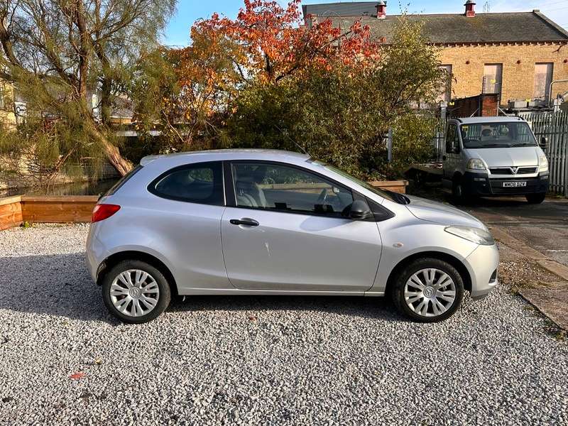 2010 MAZDA MAZDA 2 2010 MAZDA MAZDA 2