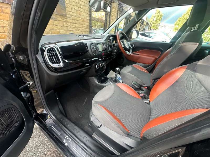 2014 FIAT 500L 2014 FIAT 500L