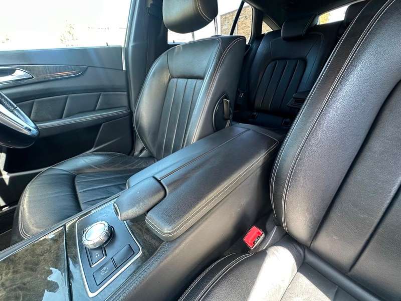 null MERCEDES CLS null MERCEDES CLS