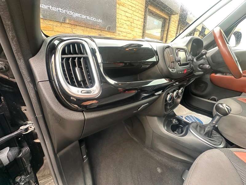 2014 FIAT 500L 2014 FIAT 500L