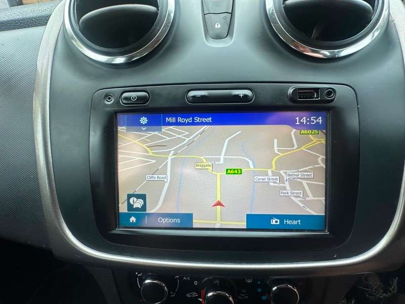 2015 DACIA SANDERO 2015 DACIA SANDERO