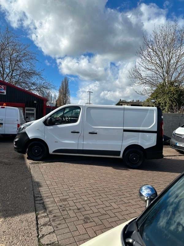 2015 VAUXHALL VIVARO 2015 VAUXHALL VIVARO