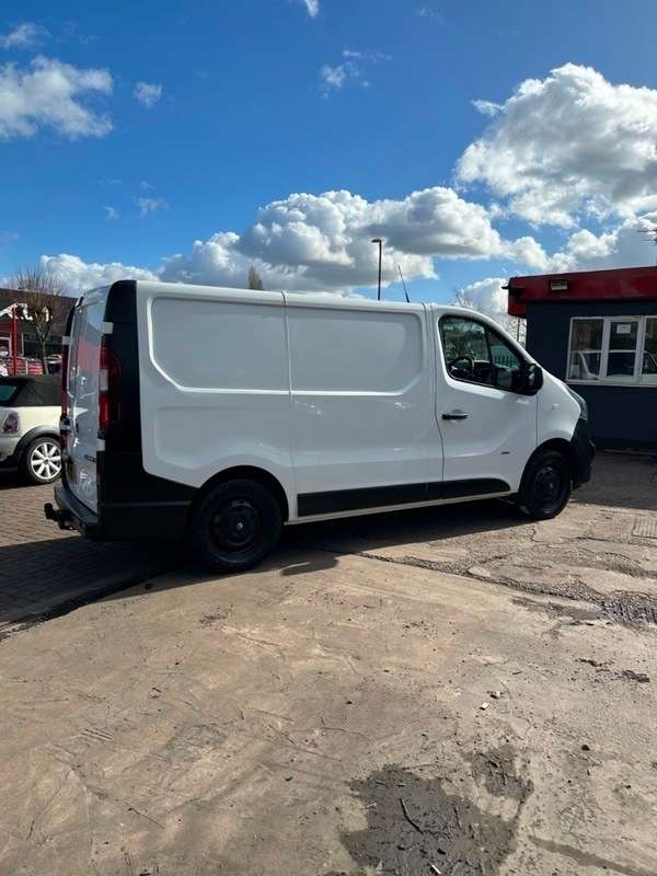 2015 VAUXHALL VIVARO 2015 VAUXHALL VIVARO