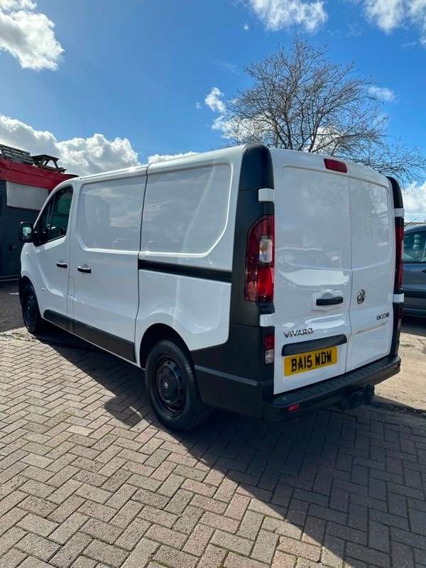 2015 VAUXHALL VIVARO 2015 VAUXHALL VIVARO