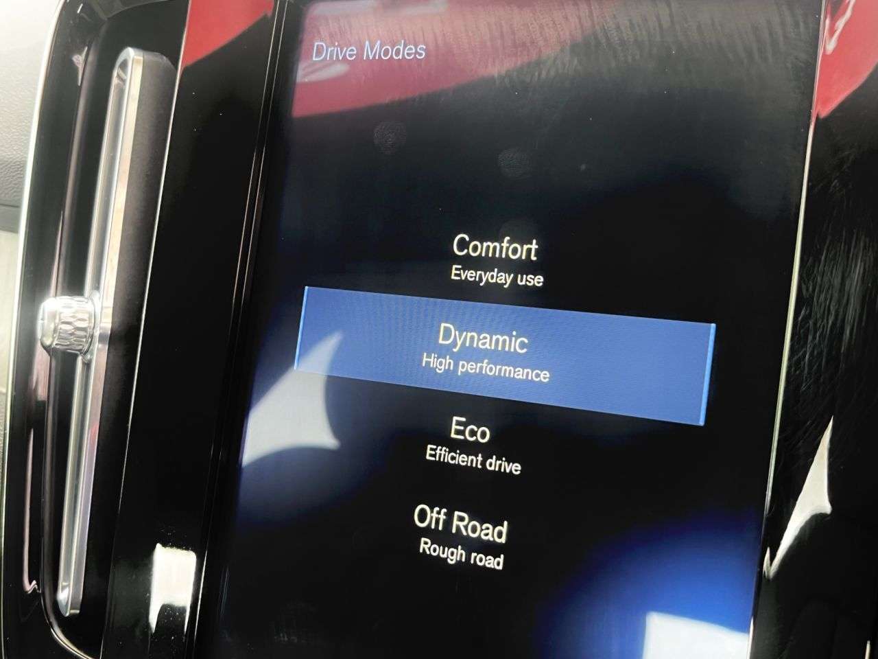 2020 VOLVO XC40 2020 VOLVO XC40