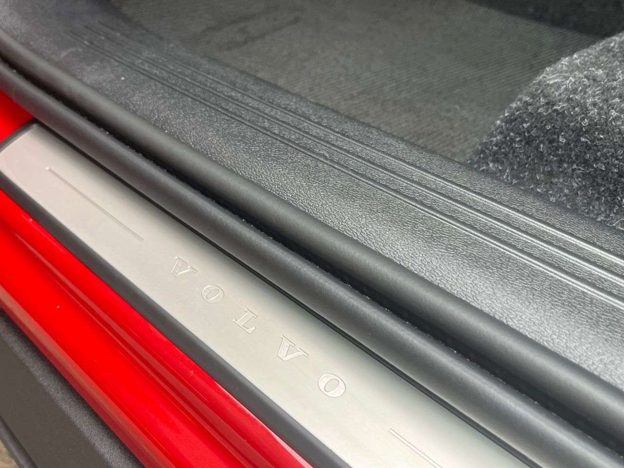 2020 VOLVO XC40 2020 VOLVO XC40