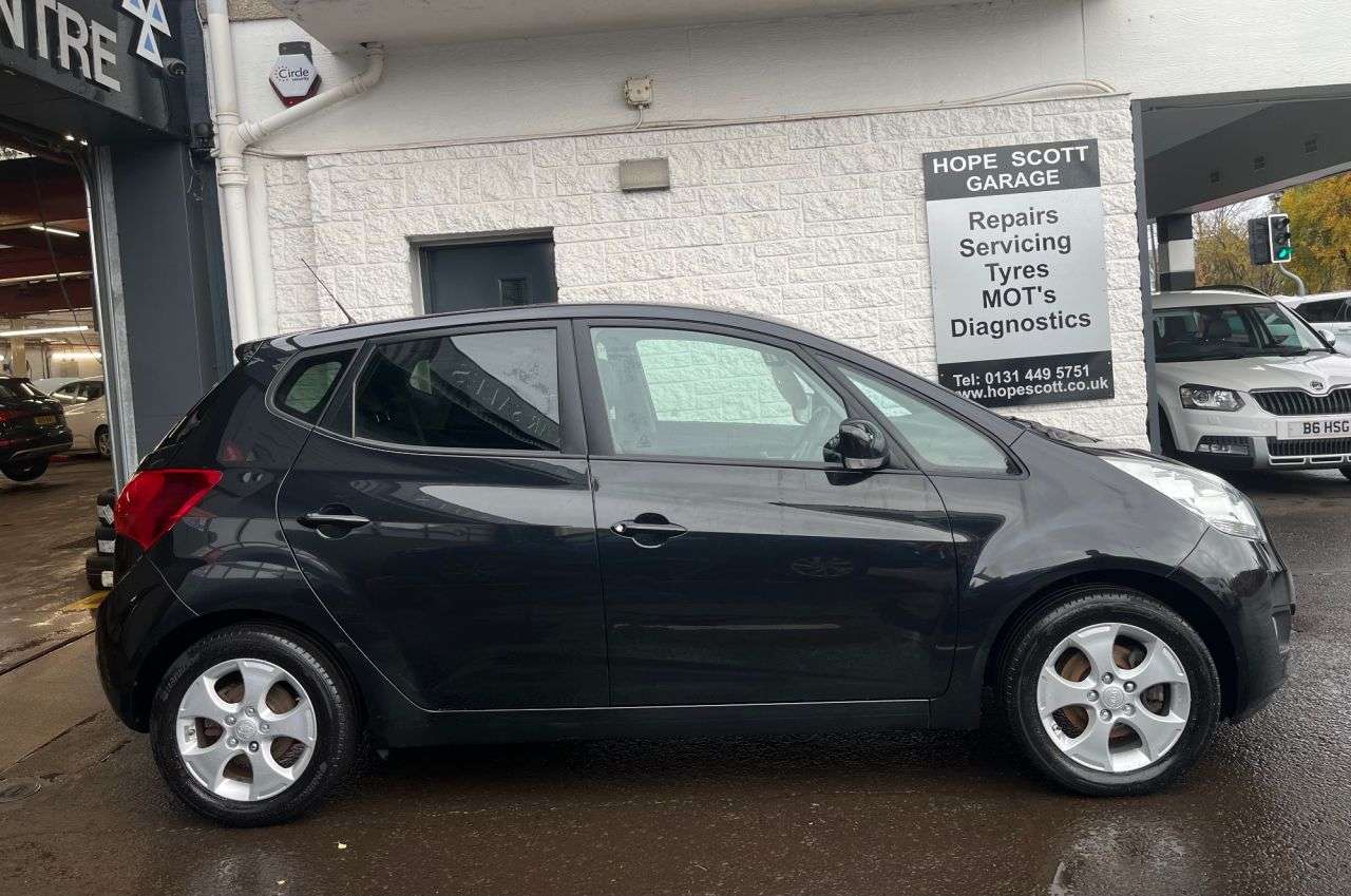 2014 KIA VENGA 2014 KIA VENGA