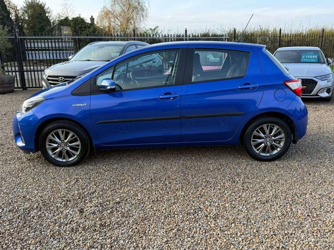 2017 TOYOTA YARIS 2017 TOYOTA YARIS