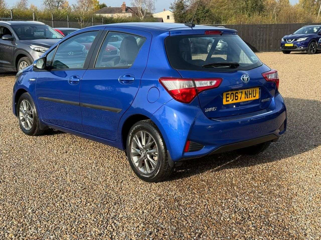 2017 TOYOTA YARIS 2017 TOYOTA YARIS