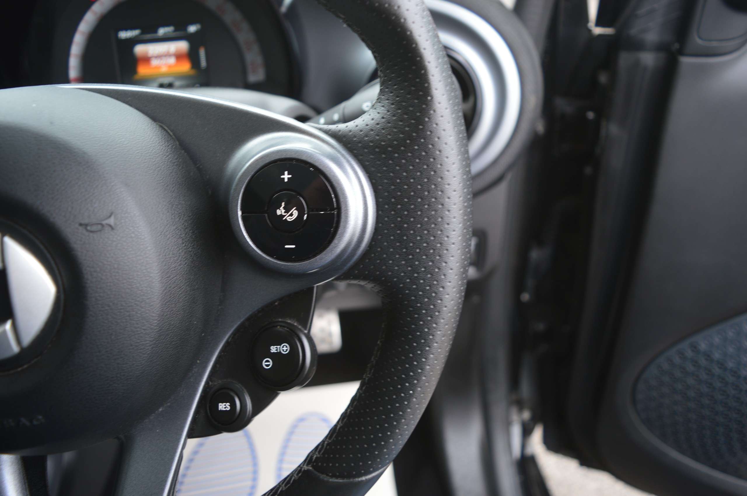 2018 SMART FORTWO 2018 SMART FORTWO