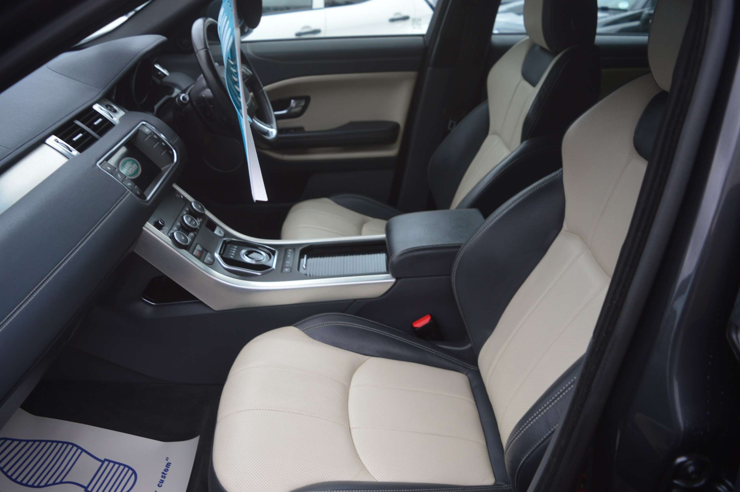 2017 LAND ROVER RANGE ROVER EVOQUE 2017 LAND ROVER RANGE ROVER EVOQUE