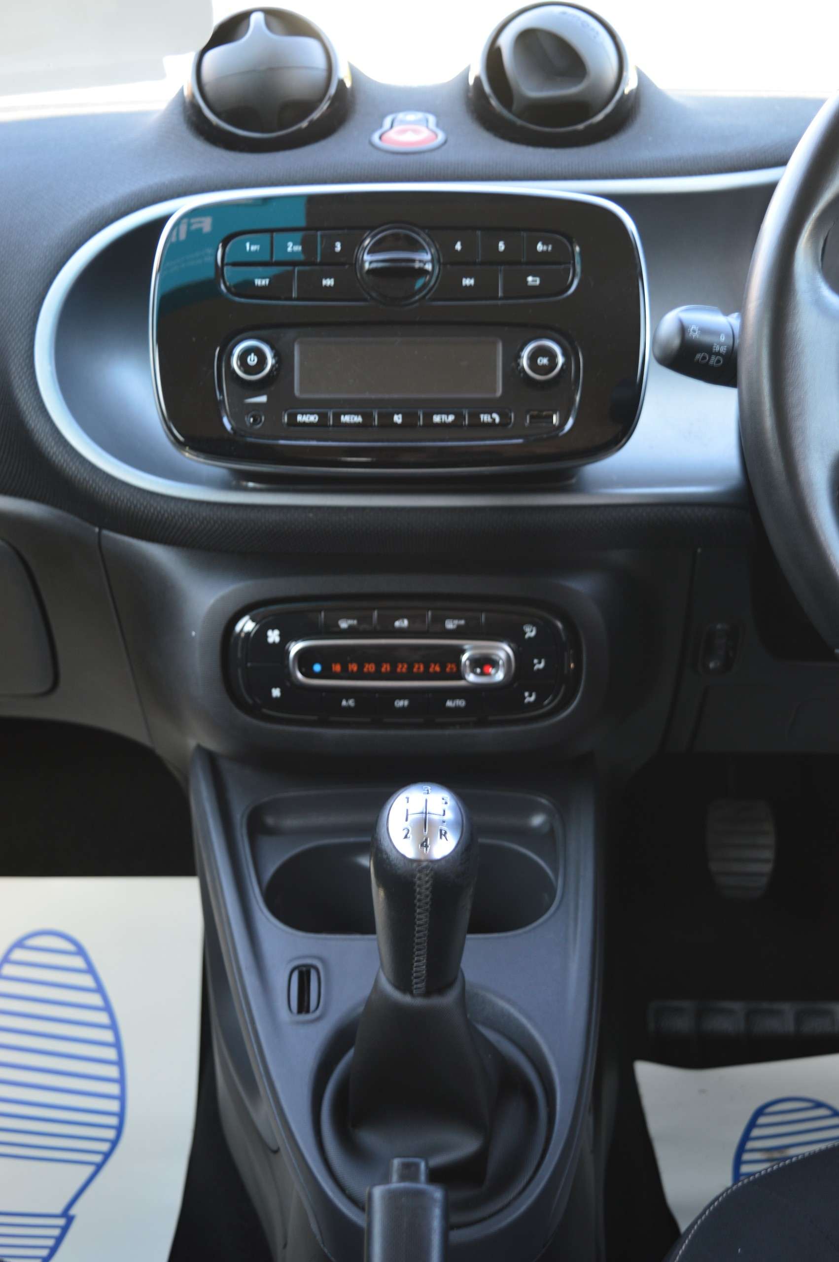 2016 SMART FORFOUR 2016 SMART FORFOUR