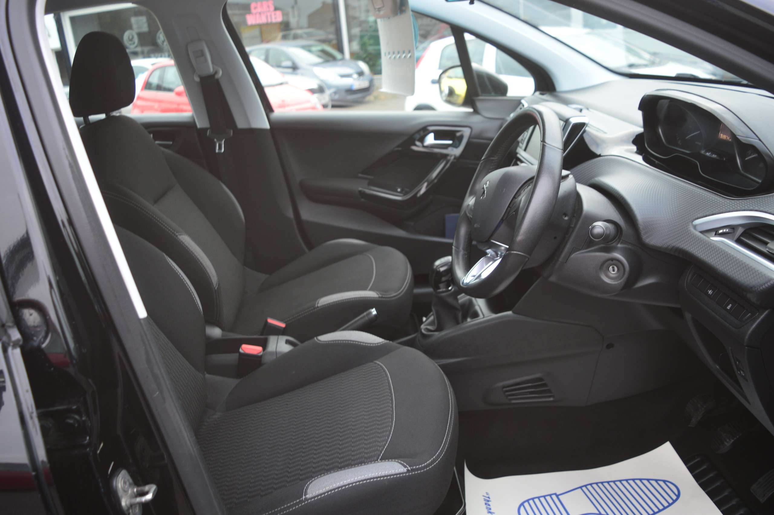 2016 PEUGEOT 208 2016 PEUGEOT 208