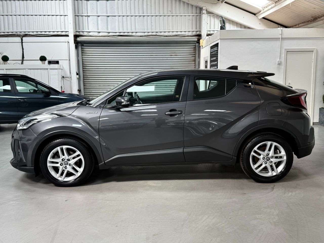 2022 TOYOTA C-HR 2022 TOYOTA C-HR