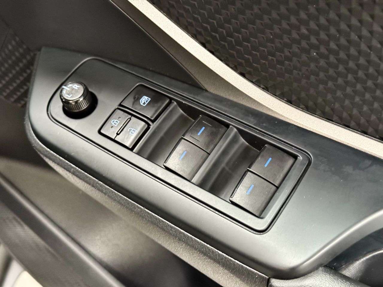 2022 TOYOTA C-HR 2022 TOYOTA C-HR