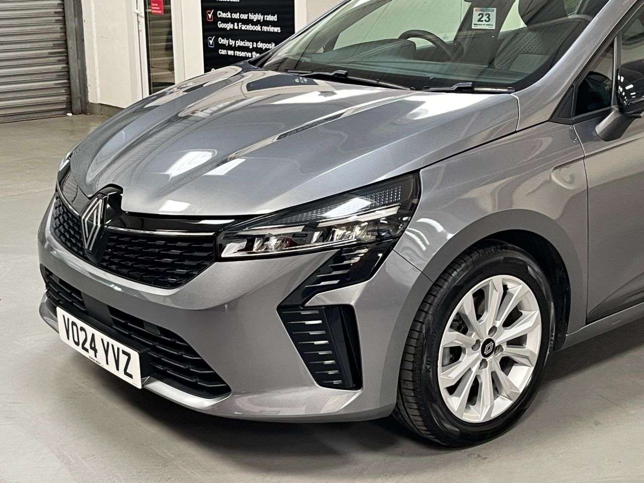 2024 RENAULT CLIO 2024 RENAULT CLIO